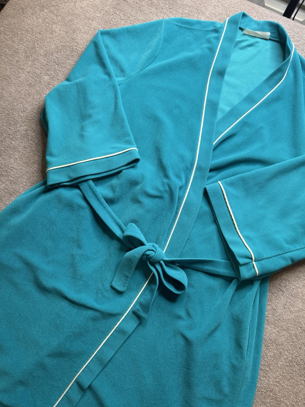 Vanity Fair Green Vintage Women’s Robe with White Trim 805