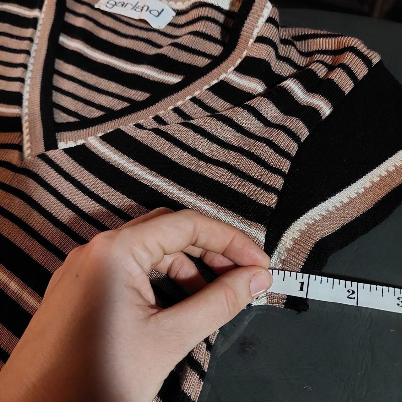Vintage tan, black, and white short sleeve v-neck knit.