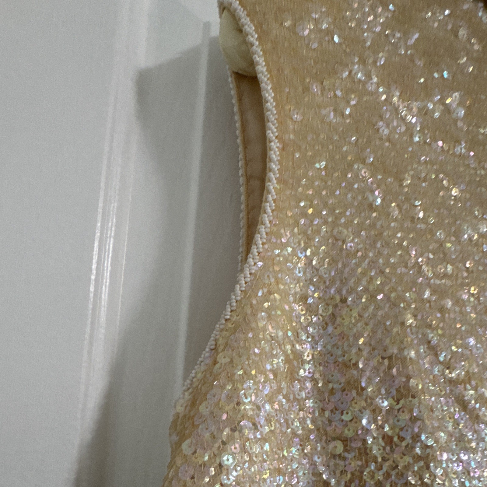 Vintage Ivory Iridescent Sequin Beaded Sleeveless Top Pearl Collar Glam Blouse