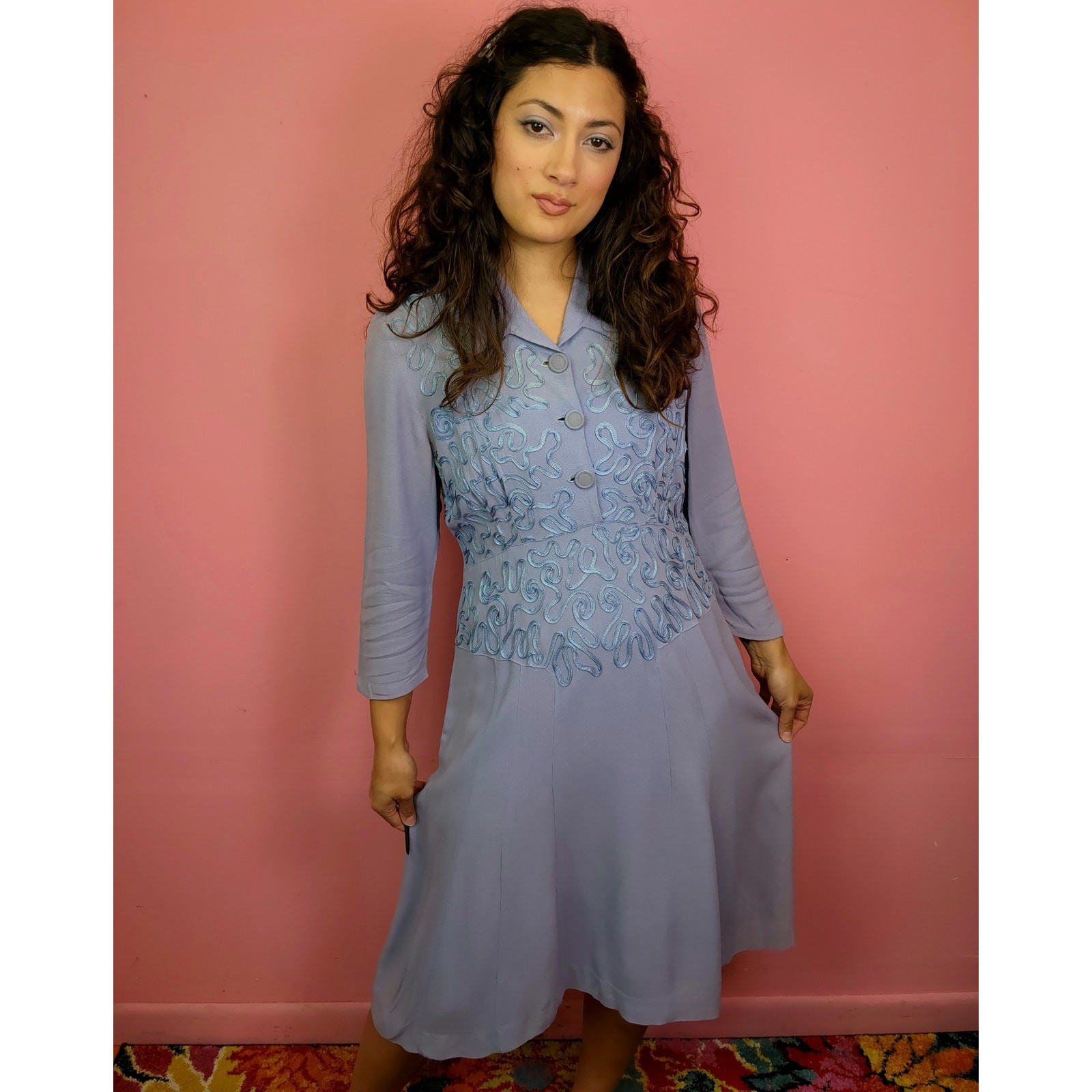 L to XL Vintage 1940’s Periwinkle Rayon Crepe Soutache Dagger Collar Shirt Dress
