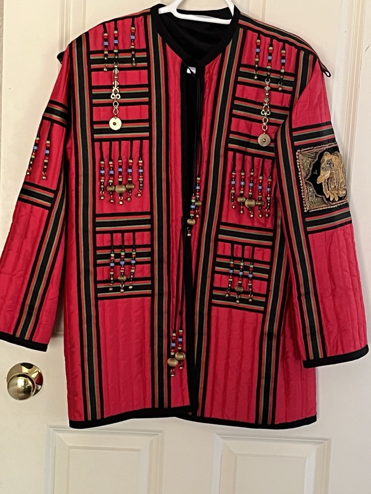 VTG Beautiful Dolores Red/Black Beaded Needlepoint Elephant Tapestry Jacket