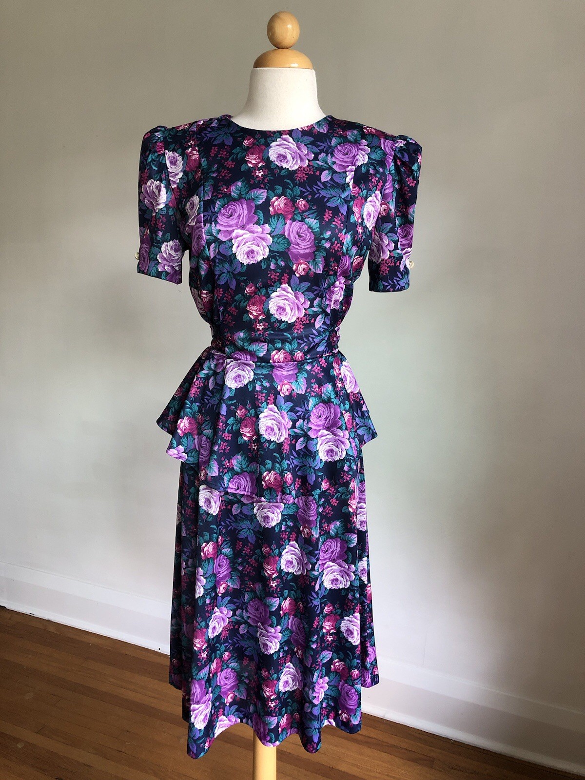 ADORABLE VTG TABBY Of California Purple Floral Midi Short-sleeve Peplum Dress 8