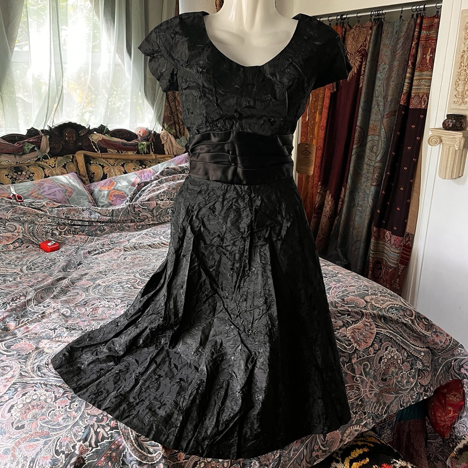 Vintage NWT Prom Dress Original Jr. Theme Black Taffeta Satin Floral Long Bow 9