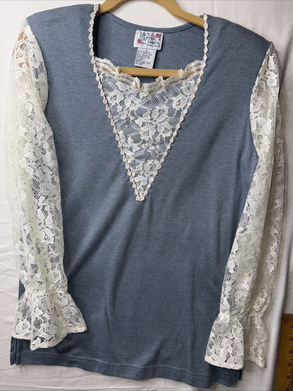 Vtg Lacy Afternoon Womens Sz S Dusty Blue T Shirt w Lace Sleeves & Vee V Good
