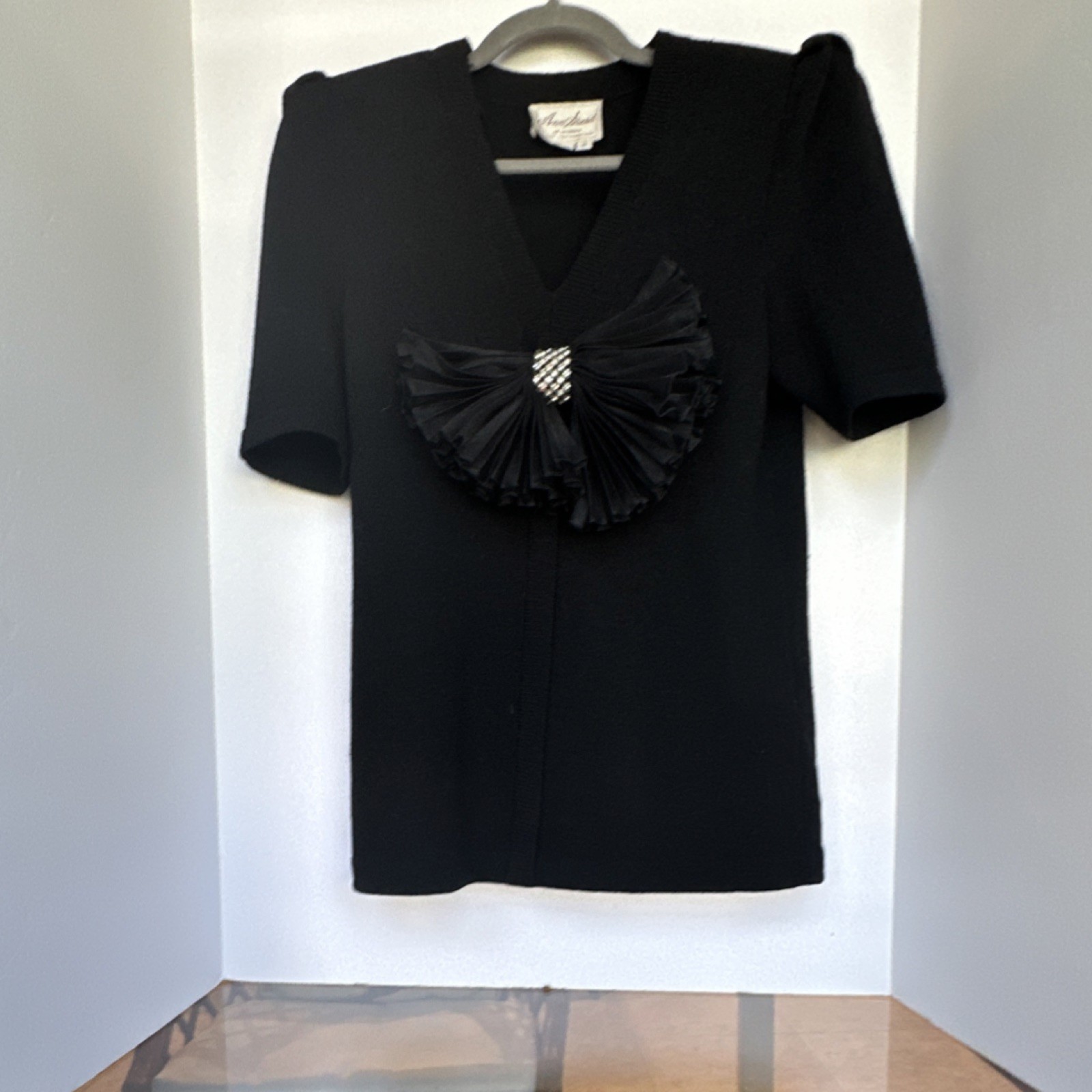 Vintage Ann Stuard Black Knit Bow & Pleated Accents V-Neck Short Sleeve Blouse