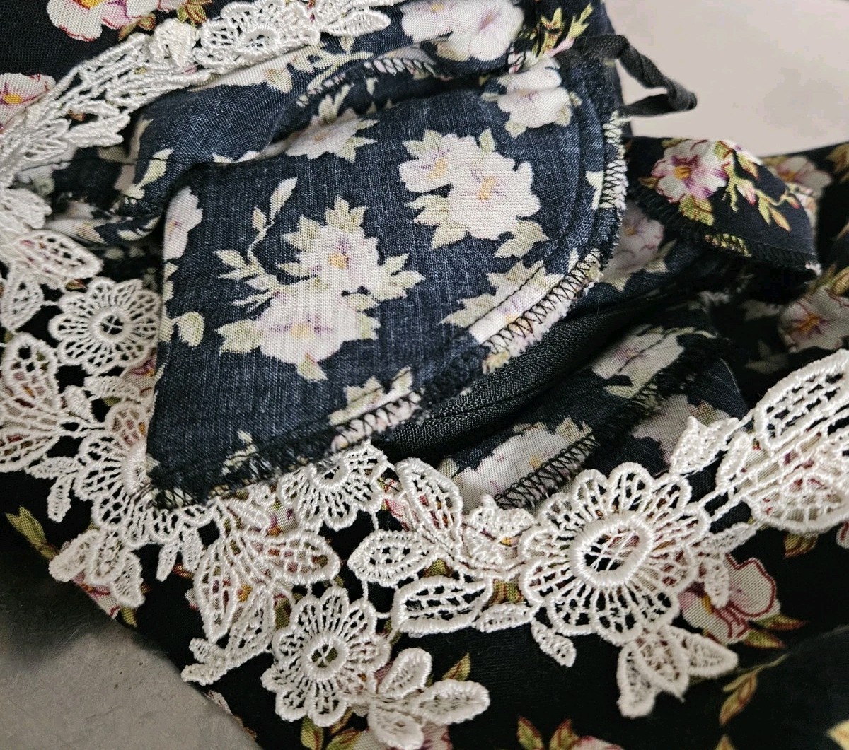 Vintage 80s/ 90s Marnie West Floral Midi Dress Lace Scoop Neck Shoulder Pads 13