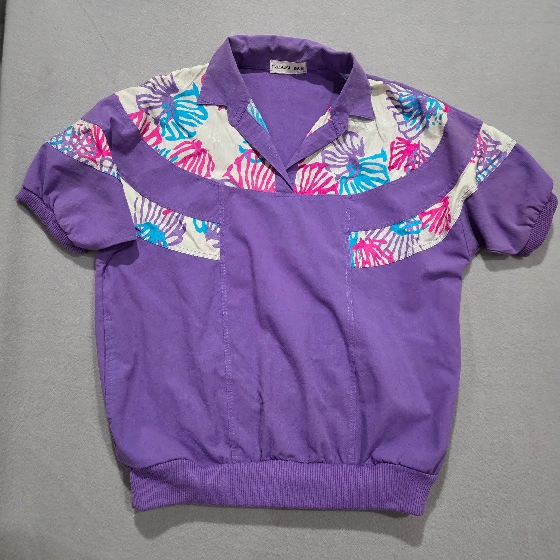 Vintage 80s Casual Isle Purple Abstract Print Polo Top Short Sleeve Retro Medium