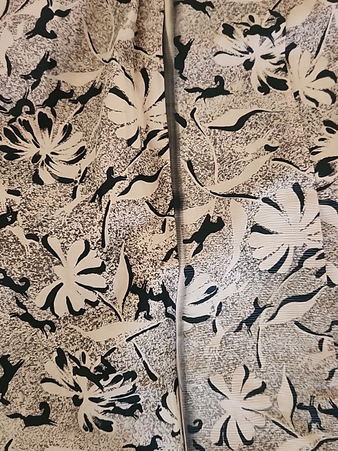 vintage 40’s dress med large short sleeve pony,foral graphics excellent 1940’s