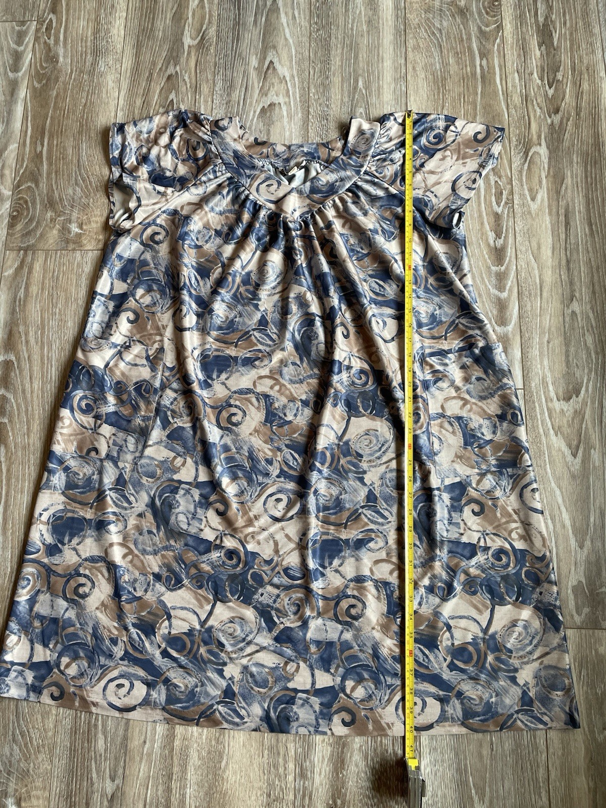 VTG KALAMA 2X House Dress Blue Beige SWIRLING ABSTRACT Mumu Lounge V- Neck