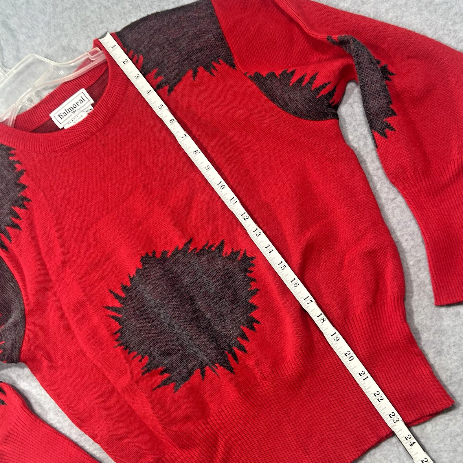 Vintage Balmoral pullover sweater Womens M wool blend dolman Red Gray H Kong 80s