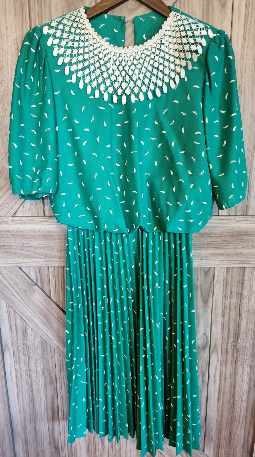KR of NY VTG 80’s Women Kelly Green 3/4 Sleeve Blouson Pleated Bottom Dress 9/10