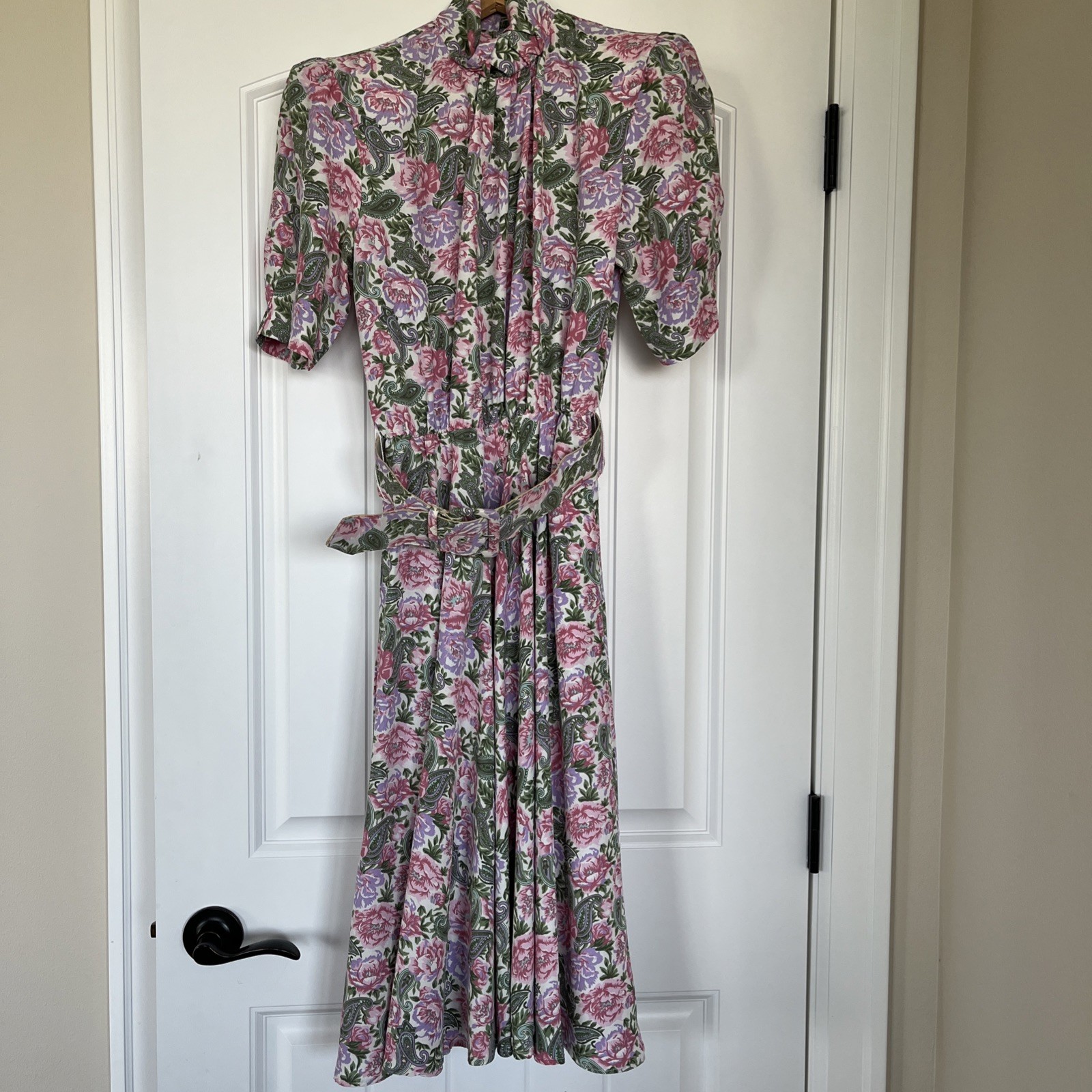 VINTAGE E.D. MICHAEL BELTED FLORAL Paisley RAYON DRESS SIZE 5-6 Padded Shoulders