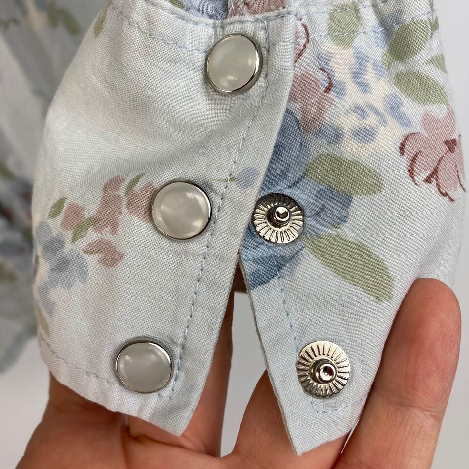 VTG Lord & Taylor Petite 8 S M Western Prairie Floral Blouse Snap Button Down