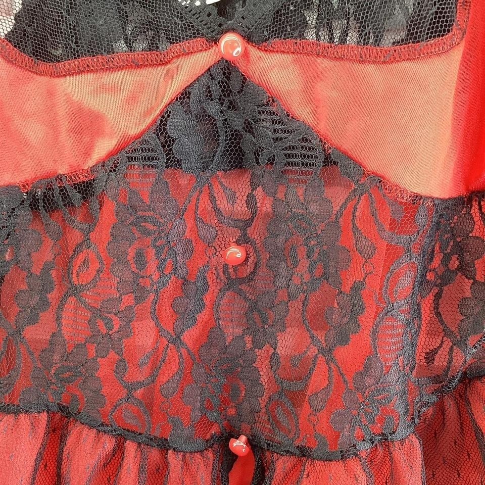 Vintage 80s Stroke of Midnight red and black lace tank top size large