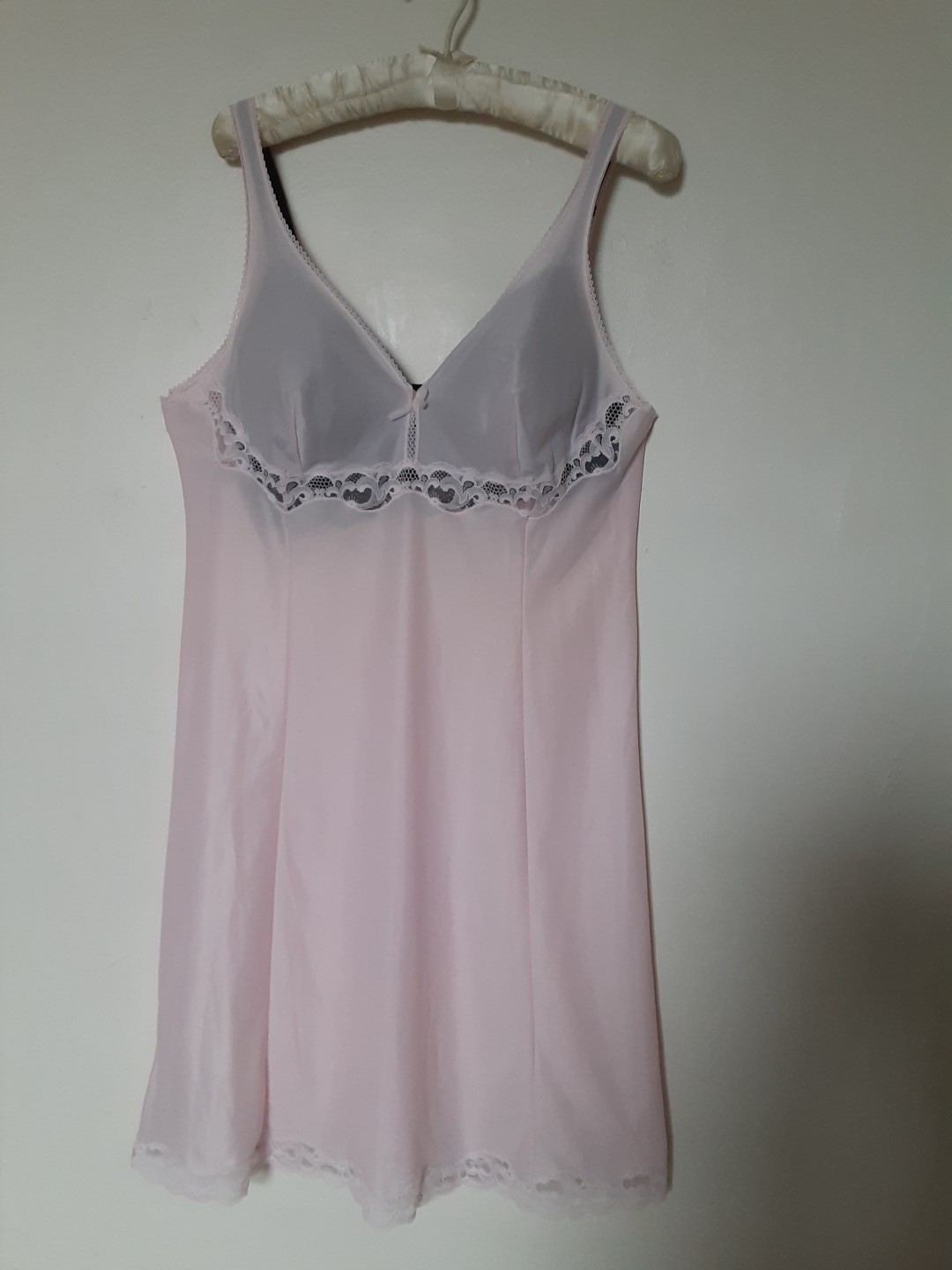 Vtg Pflegeleicht 46 M-L Pink Night Dress Slip Synthetic Lace Lingerie Knee Europ