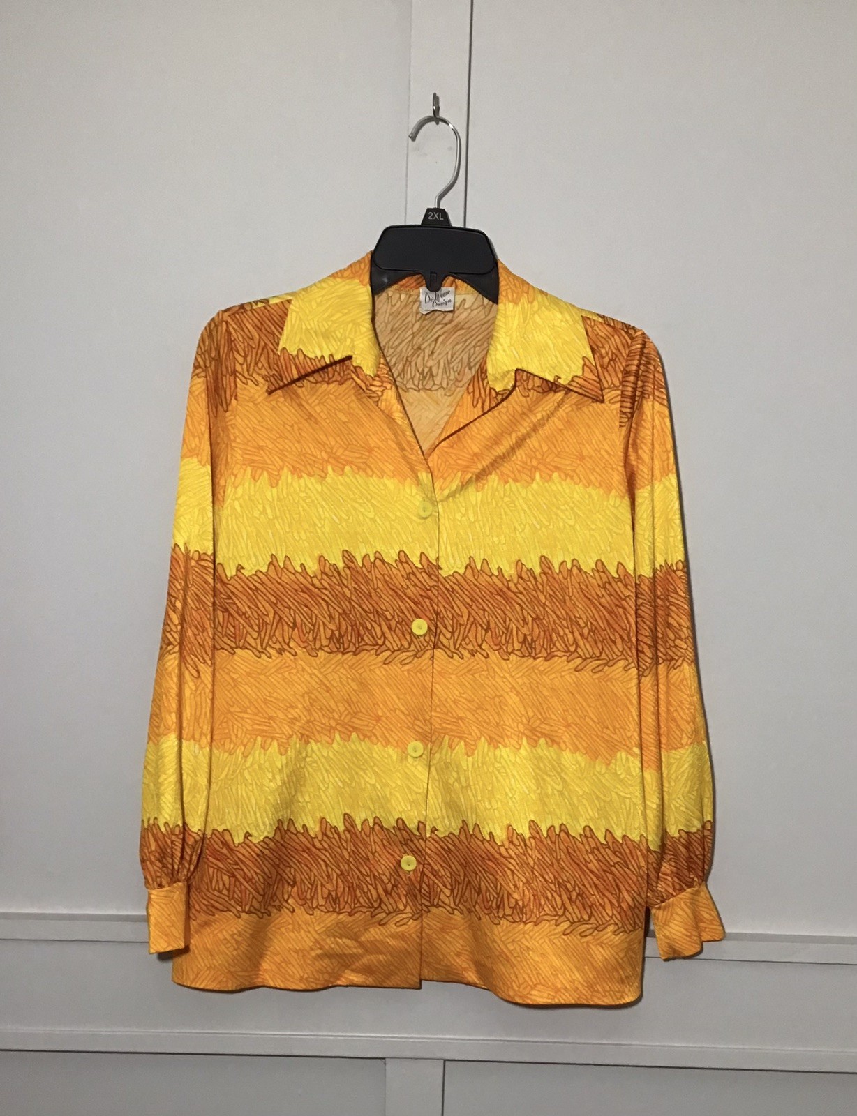 Vintage 70s Shirt Butterfly Collar Disco Flaming Orange Yellow Pop Art Medium