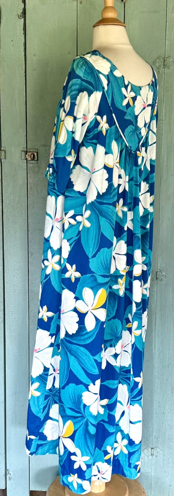 VTG 60’s Reef Hawaii Cotton Barkcloth Muumuu Dress V-Yoke Bow Slv Luau Tiki S/M