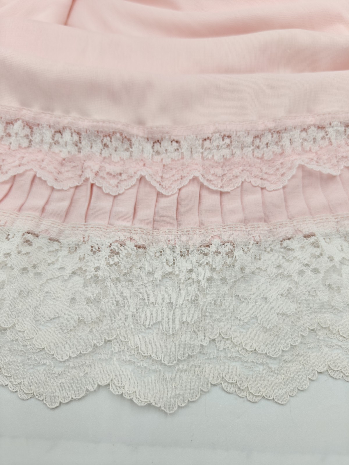 Vintage Pink Half Slip Skirt The Lace Inset & Pleated With Lace Hem Medium