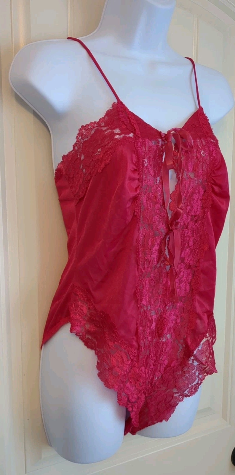 VTG ALANA GALE TEDDY BODYSUIT PLAYSUIT ROMPER PLUNGE HIGH LEG LACE NYLON RED MED