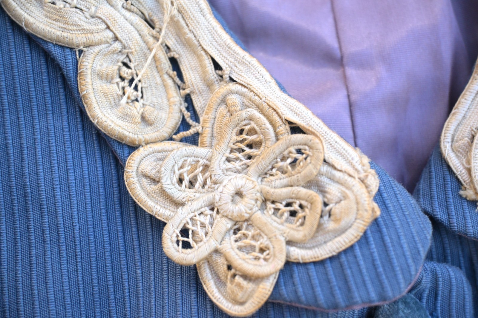Vintage 1940s Womens Blue Grey Vest Bodice Cream Lace Collar Covered Buttons