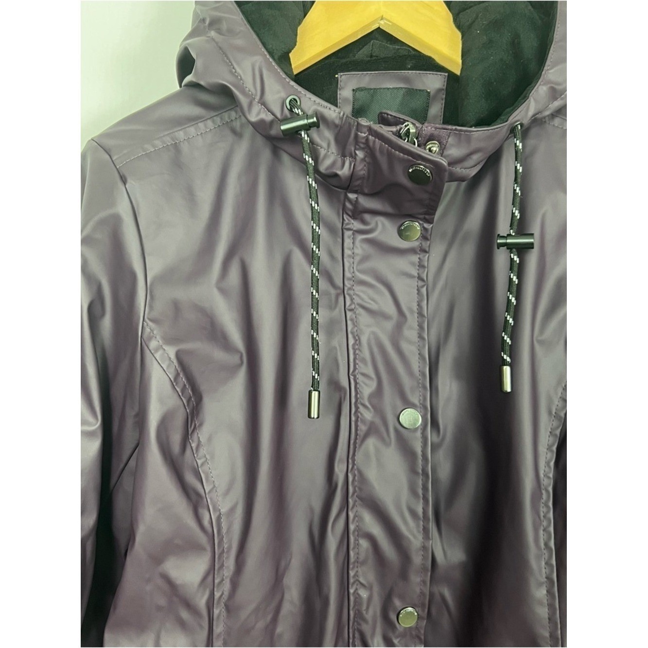 Weatherproof Women’s Hooded Rain Slicker Jacket Plum Size Small