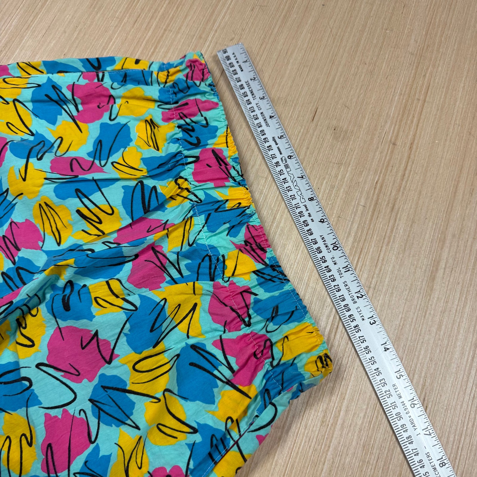Vintage 80s 90s Colorful Abstract Shorts Medium Women’s Beach Funky