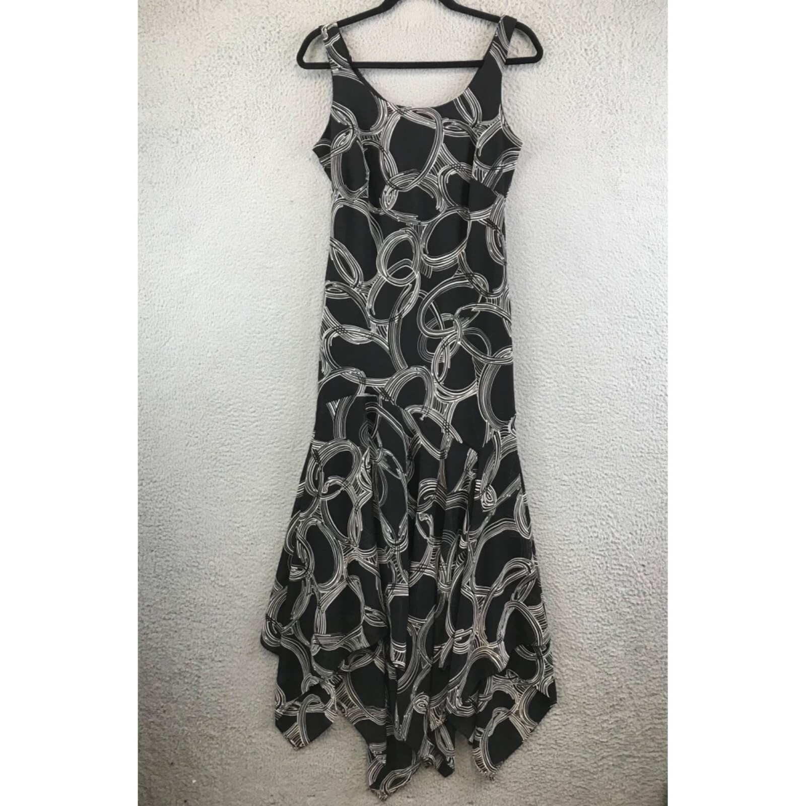 VINTAGE 90s does 30s Black and Ivory Print Drop Waist Handkerchief Dress Size 12