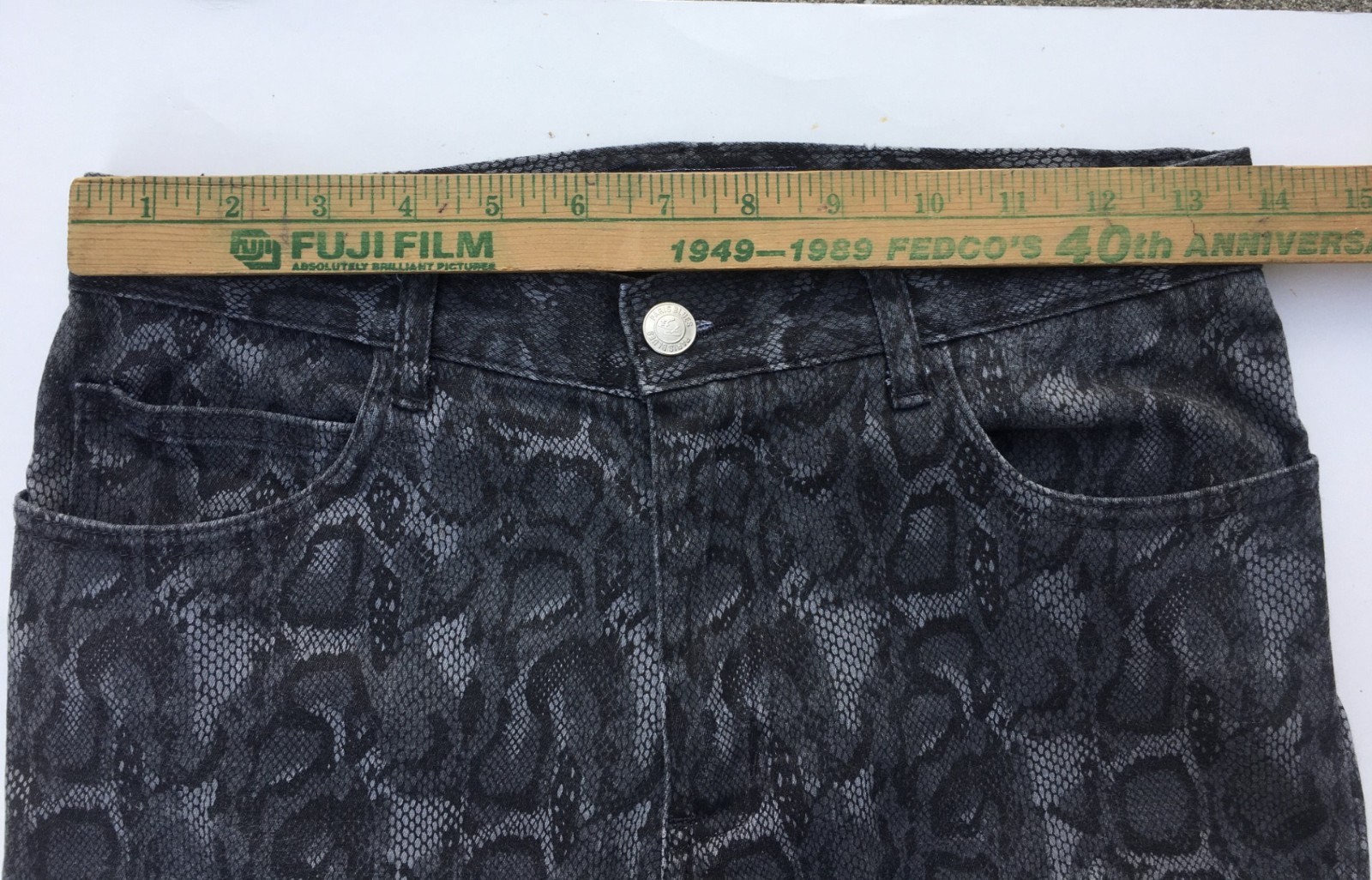 Vintage Y2K Paris Blues Black & Gray Snakeskin Animal Print Pants Stretch Size 7