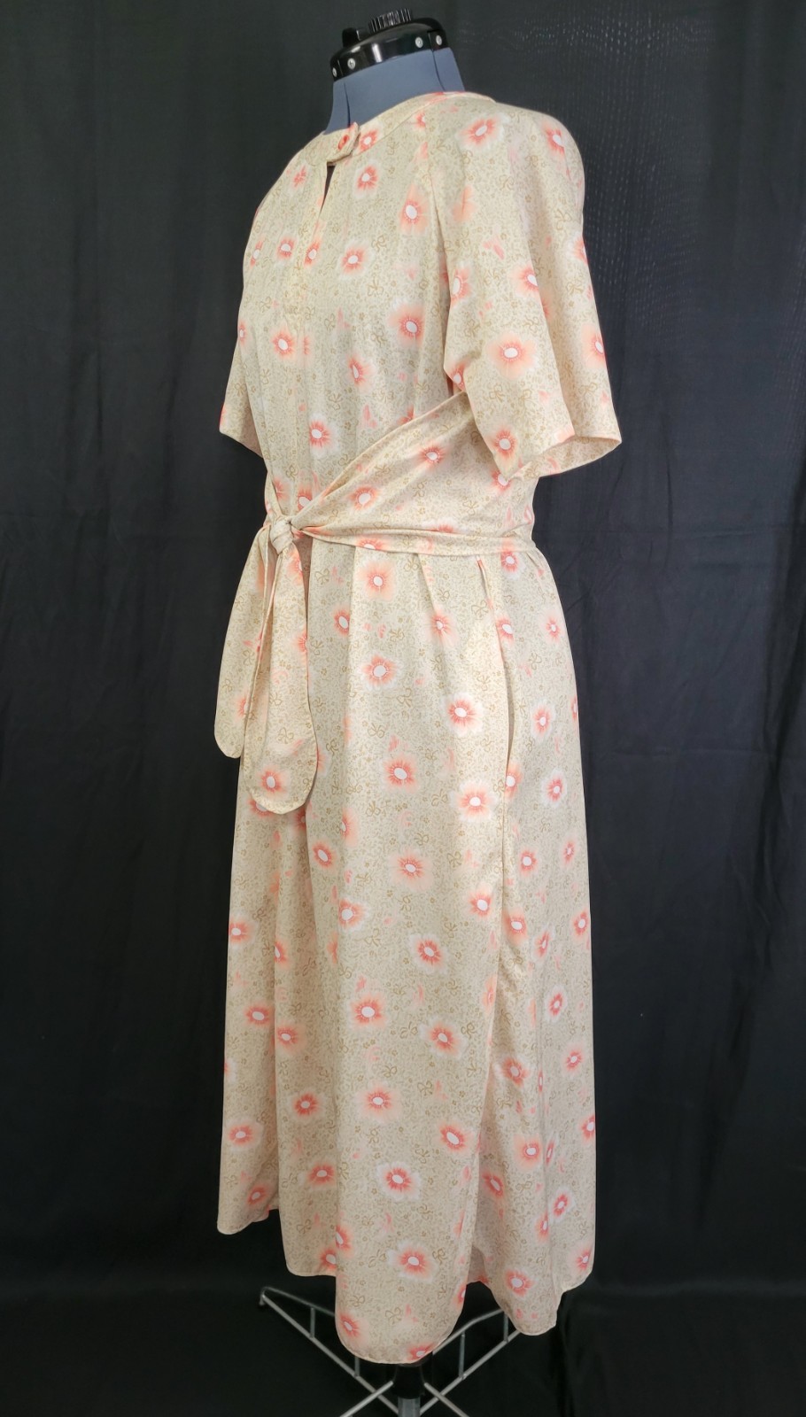 Vintage Cream/Gold/Coral Floral Dress w Wrap Around Overblouse Size XL?