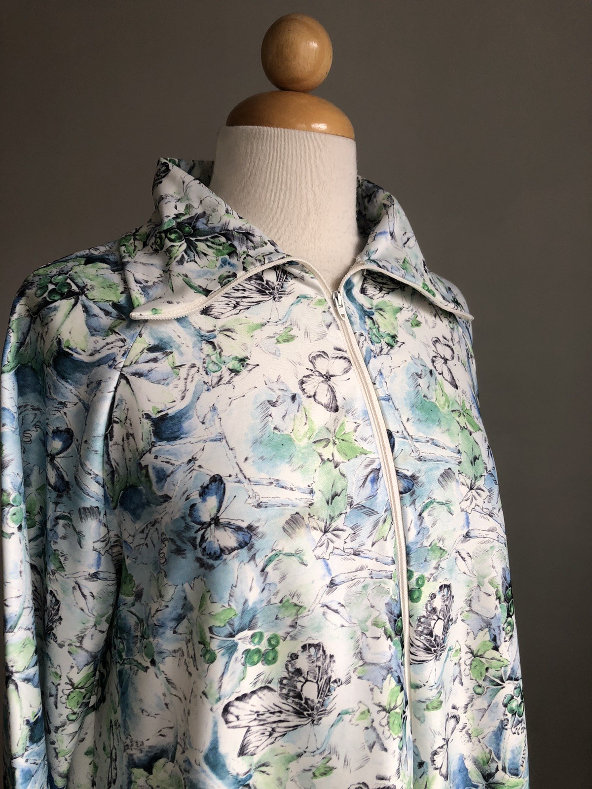 GORGEOUS VTG ELAINE SKLAR Lingerie Co. Blue Butterflies Zip-up Loungewear Robe M