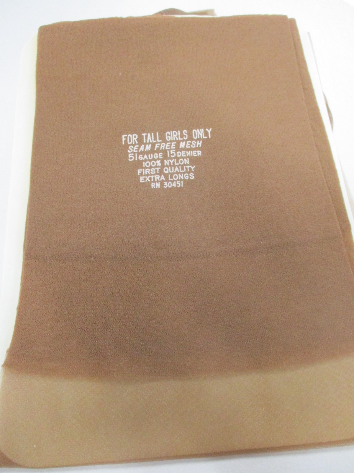 1 PR VINTAGE TALL GIRLS RHT MICRO MESH SHEER NYLON STOCKINGS 10 1/2 LONG 40″ CO