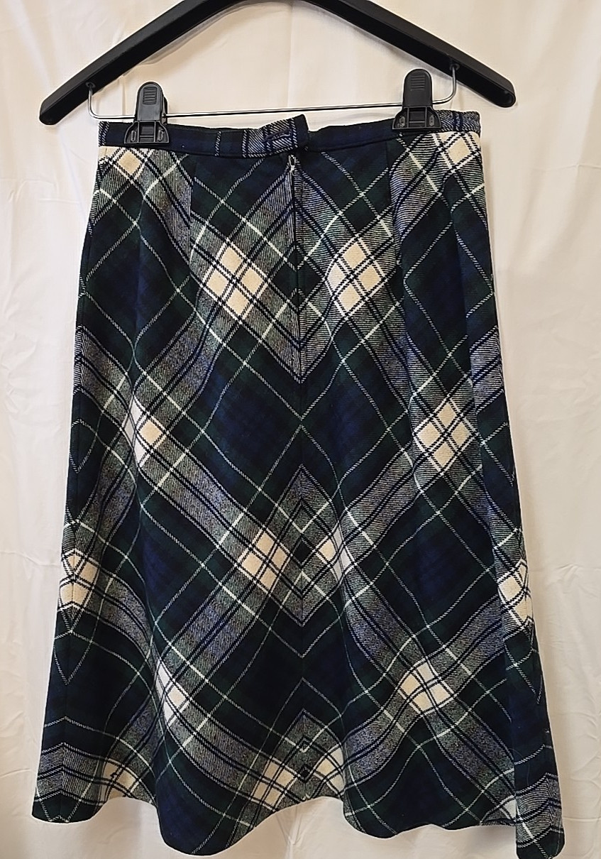 1960’s Vtg PENDLETON Wool PLAID A-LINE Dark Academia Preppy Casual Chic SKIRT-10