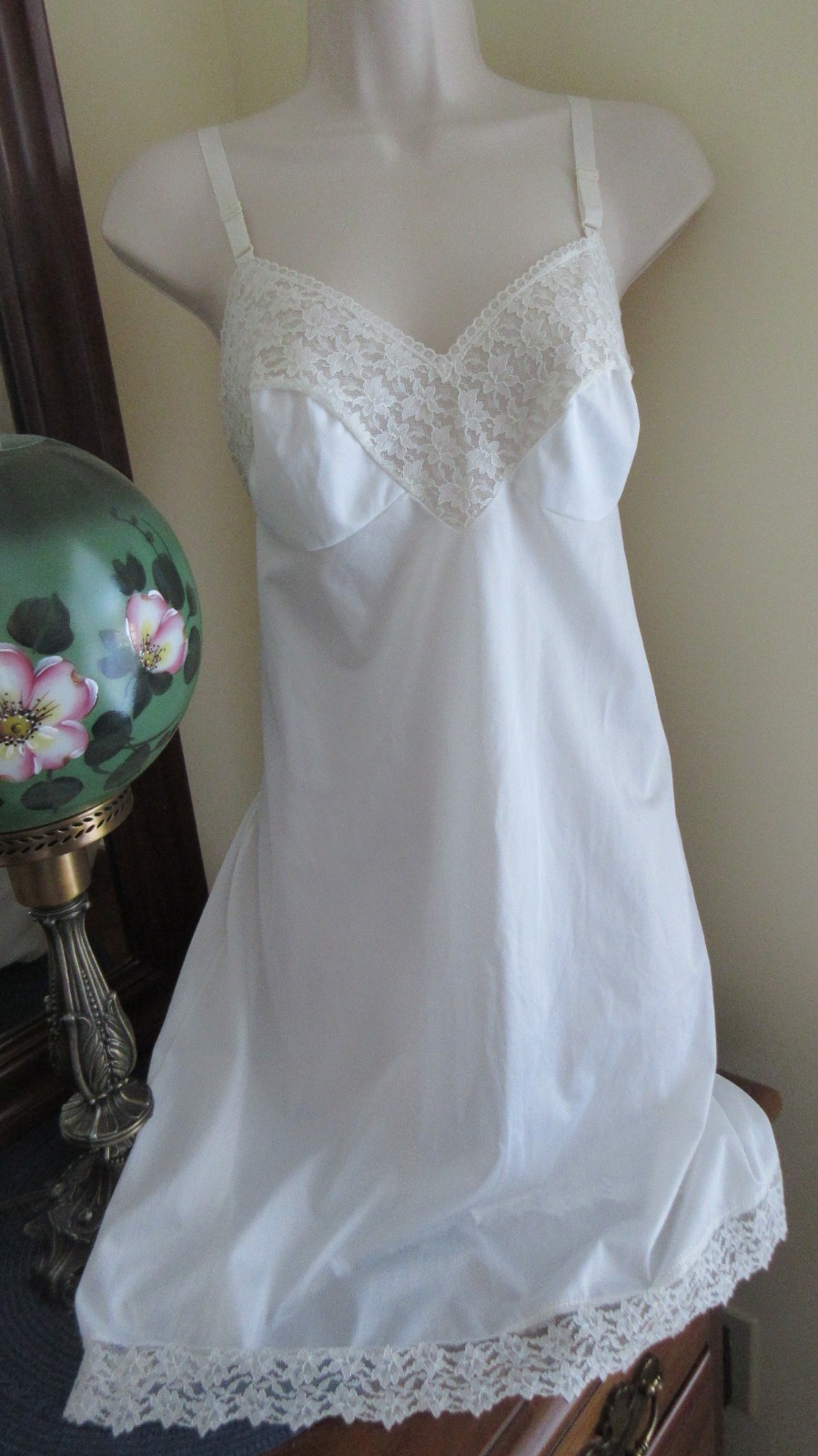1960s CLINGLESS celenese fortrel tricot MEGA LACE full slip 38 UNION made