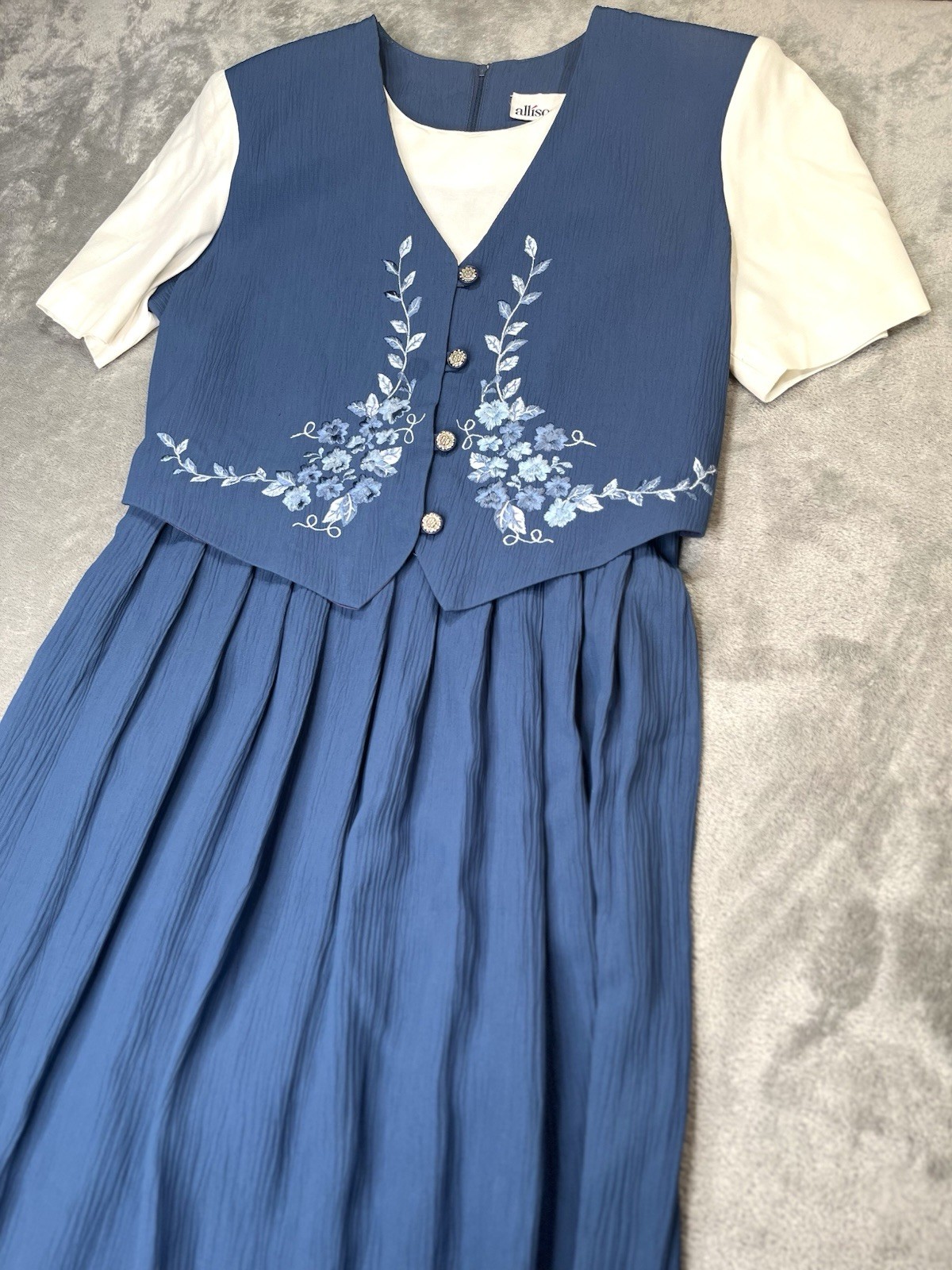 VTG Allison-Che Cottage Core Dress Blue Floral Embroidery Vest Size 10 90s