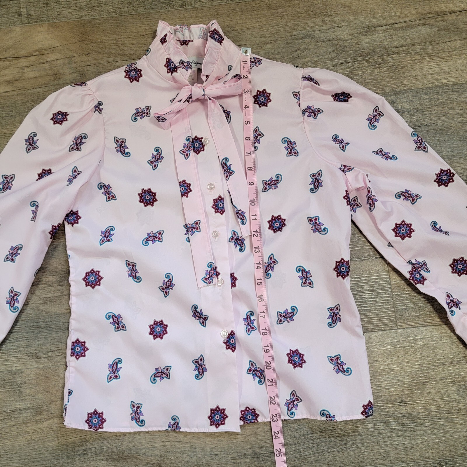 A Dante Original Vintage Blouse Pink Paisley Stand Up Ruffle Collar Medium 70s