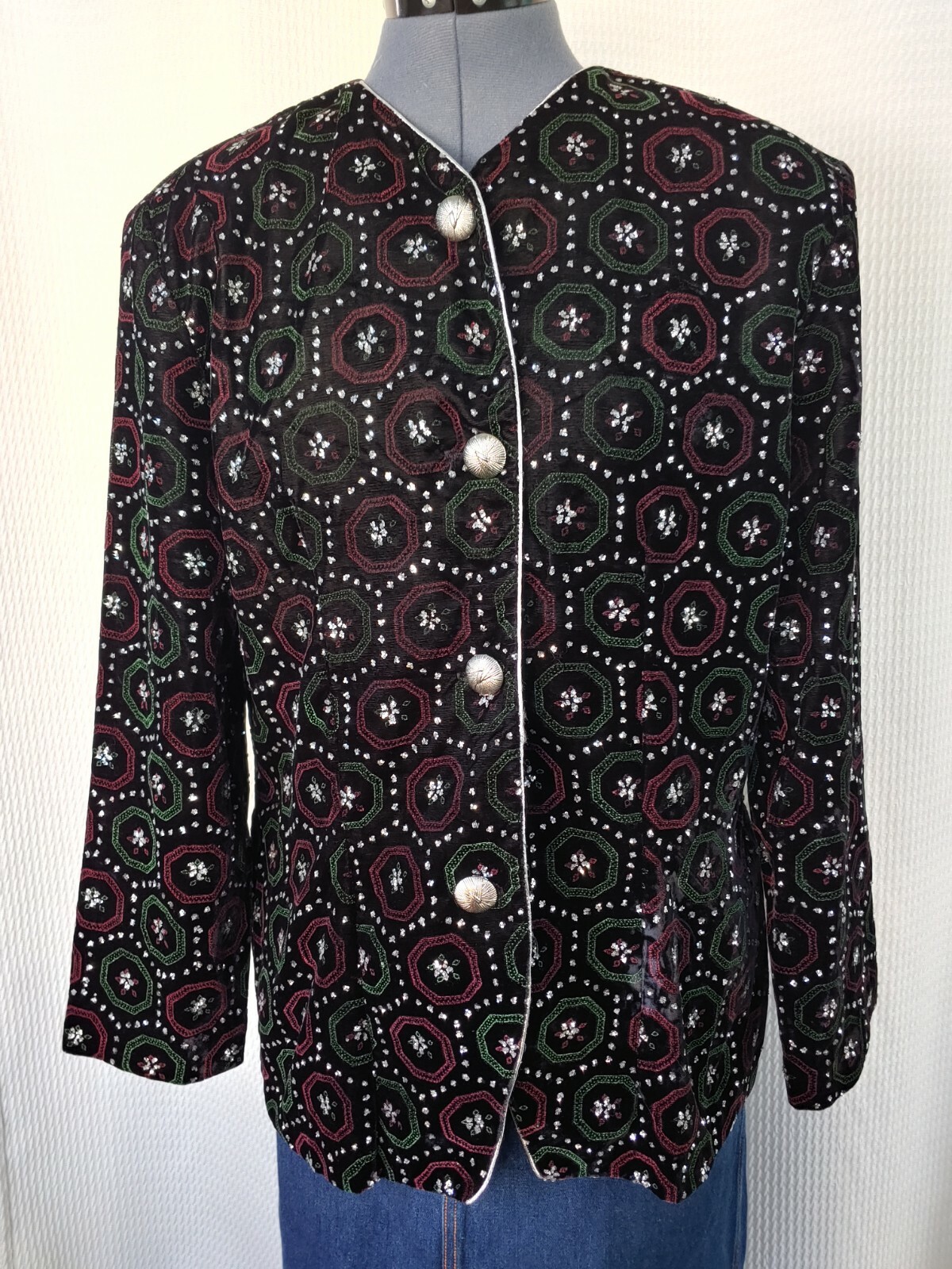 Vintage Ellen Ashley Black Velvet Jacket w Silver Trim & Rhinestones Size 12