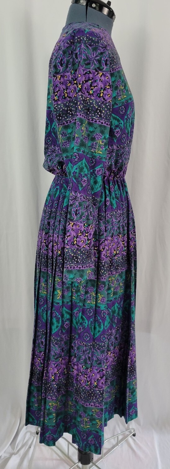Vintage Terri Ellen Purple & Green Patterned Dress Size M/L?