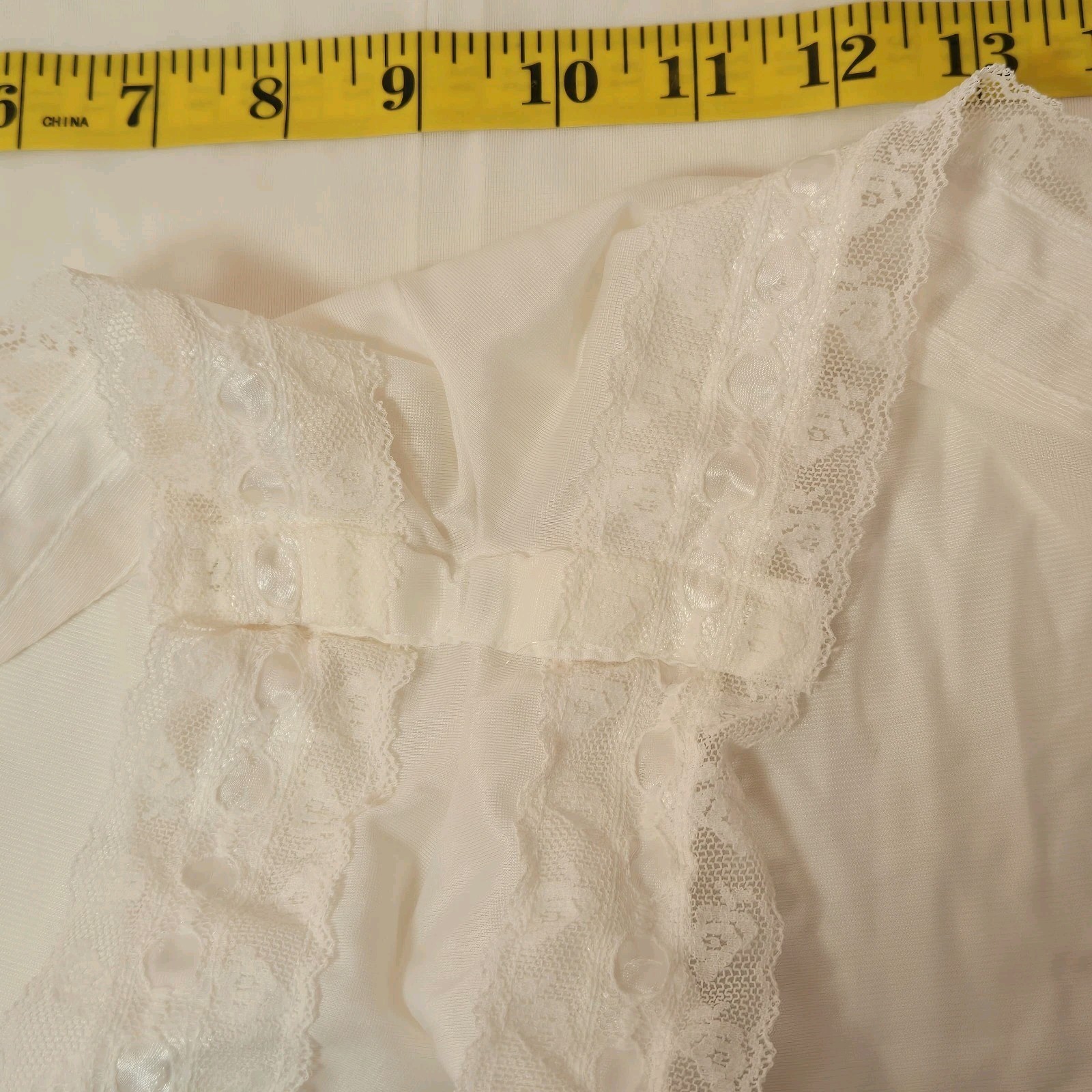 Teddy Shorts Romper Vtg Ivory Lace Trim Lingerie Size S Adjustable Straps USA