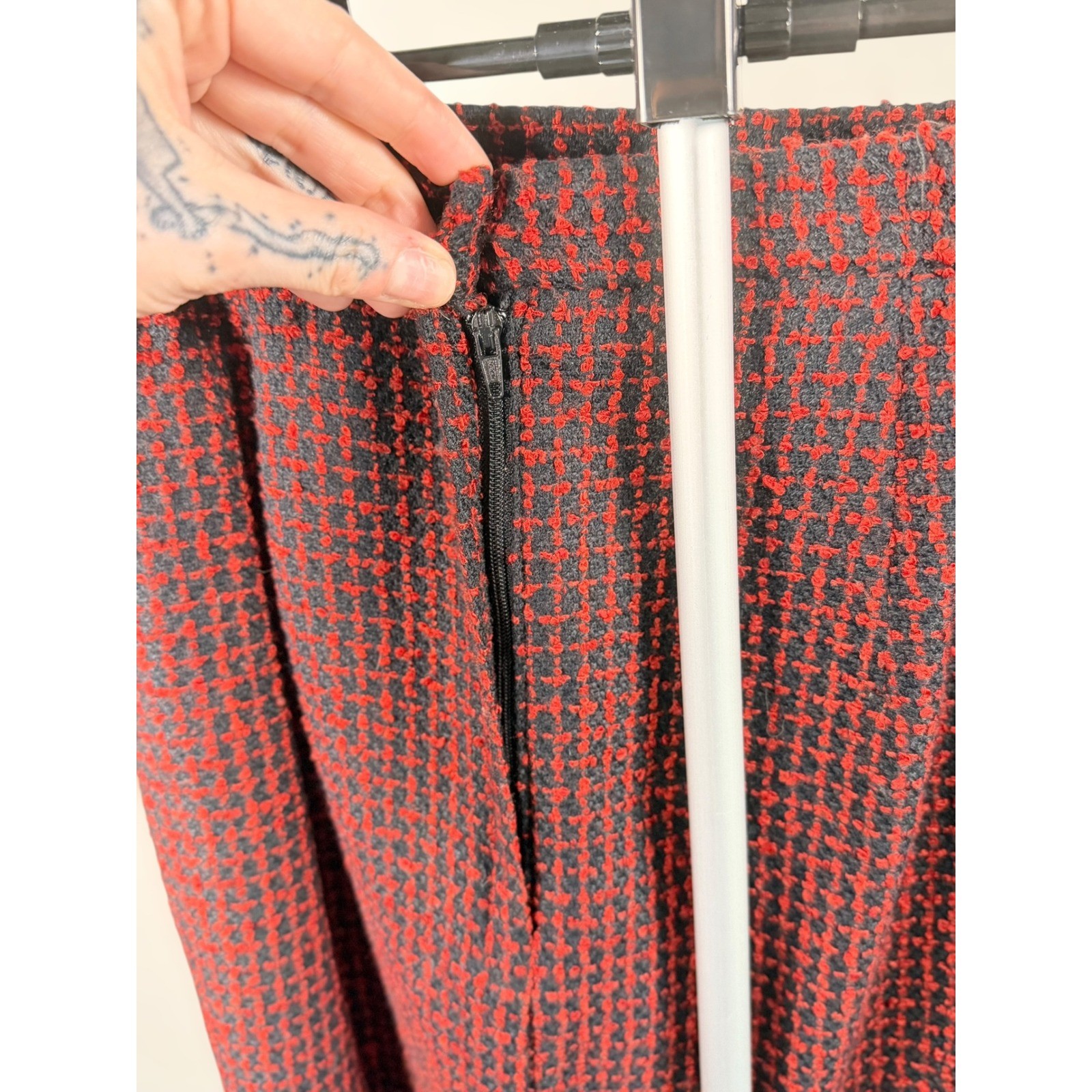Lana Lee Canada Vintage Red Black Textured Fringe Blazer Skirt Suit Set Size 6