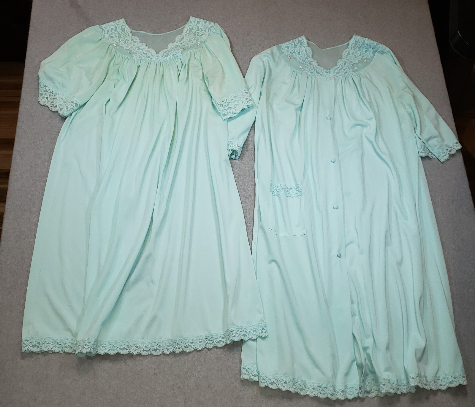 Vintage Shadowline Peignoir Set 2 pc Nightgown & Robe Sz Med Lt Blue USA READ