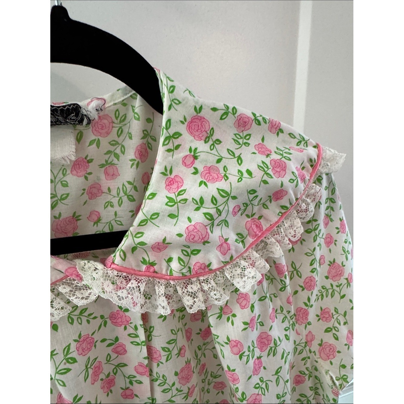Vintage Leisure Life Pink Rose Floral House Dress Lace Collar Cottagecore M/L