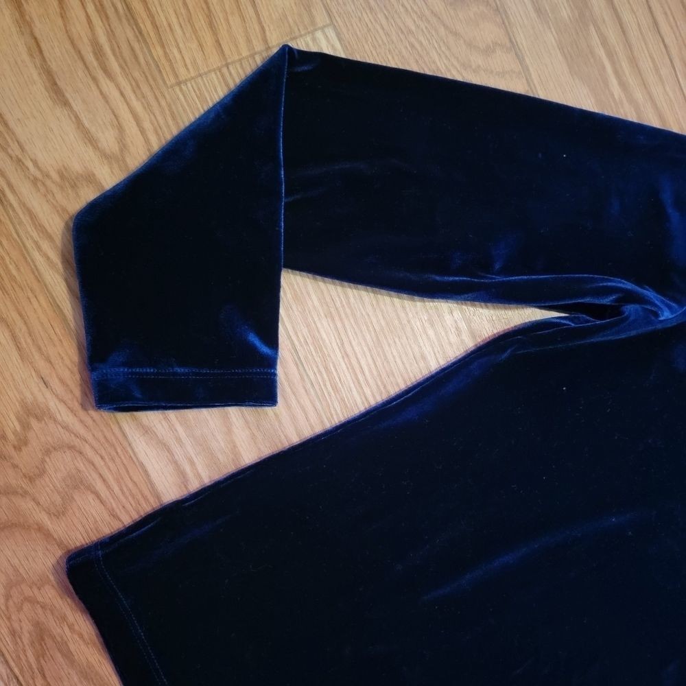 90’s Vintage Crushed Velvet Long Sleeve Blouse