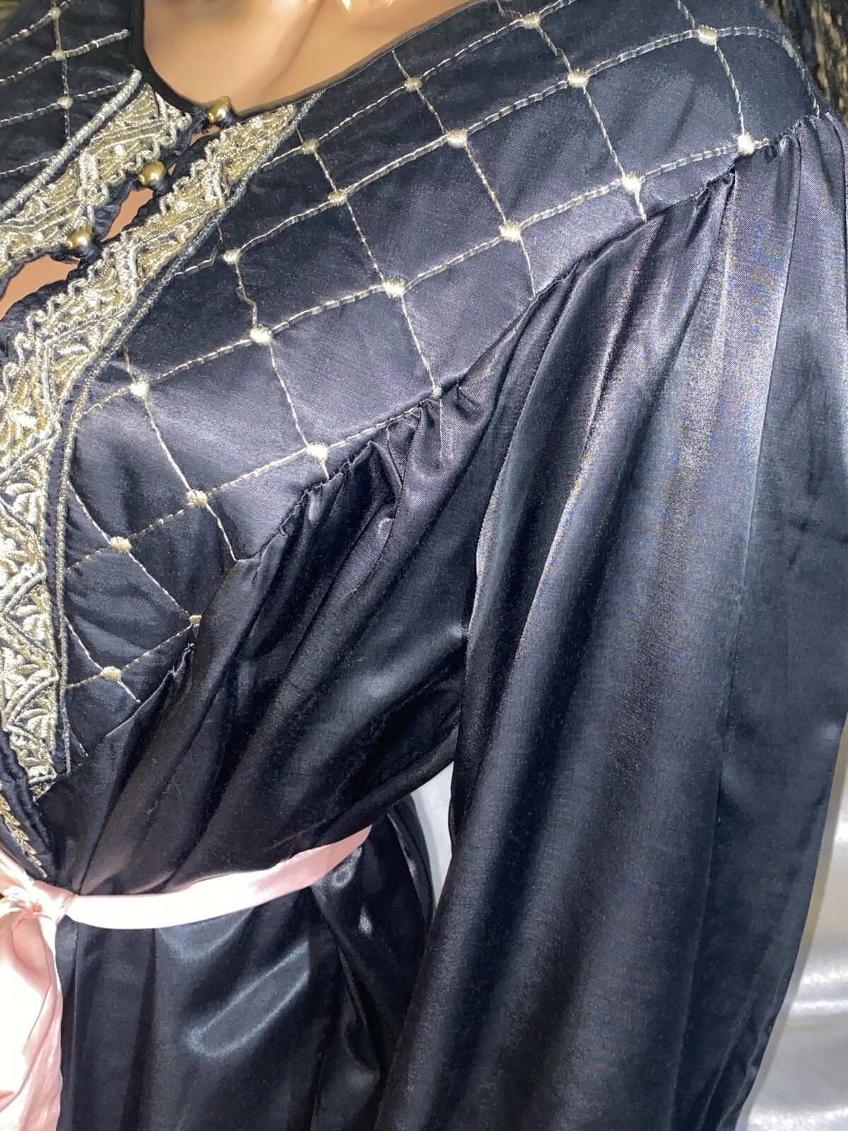 VTG Satin SHINY GOLD NIGHTGOWN POETS ANASTASIA PULLOVER NIGHT DRESS ROBE 44