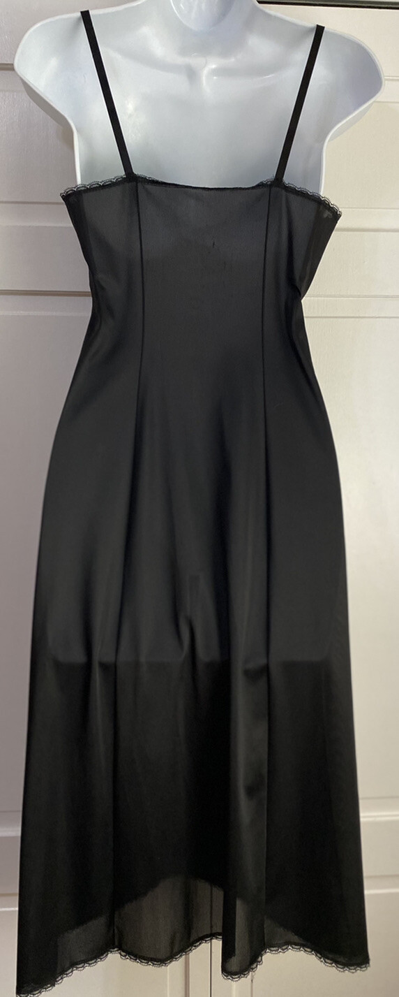 Vintage VANITY FAIR Black Silky Nylon w/ Lace Full Slip Lingerie 32 L -Free Ship