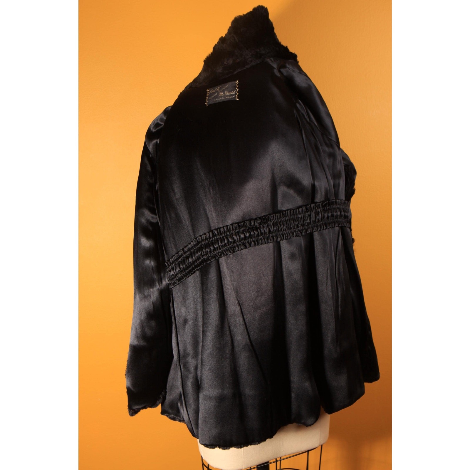 1940s Sheared Black Beaver Fur Cape by McDaniel’s -M-L