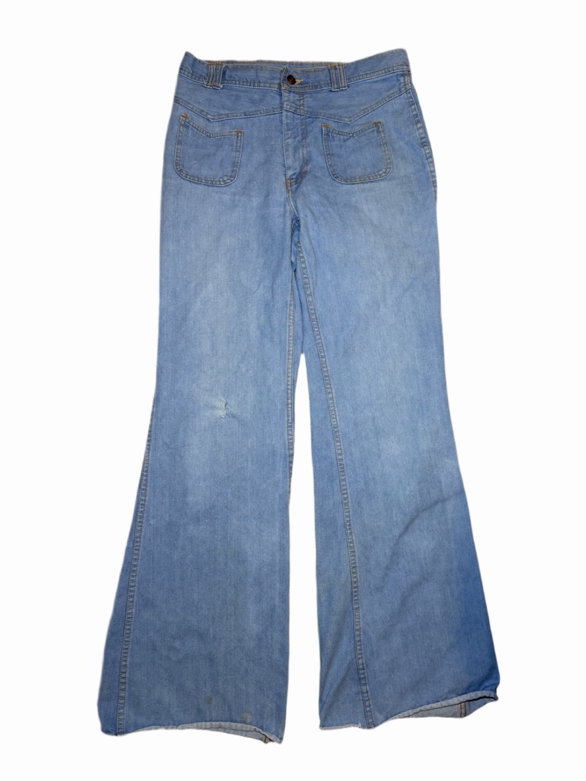 True vintage 1970s high waisted light wash flare bell bottom denim jeans