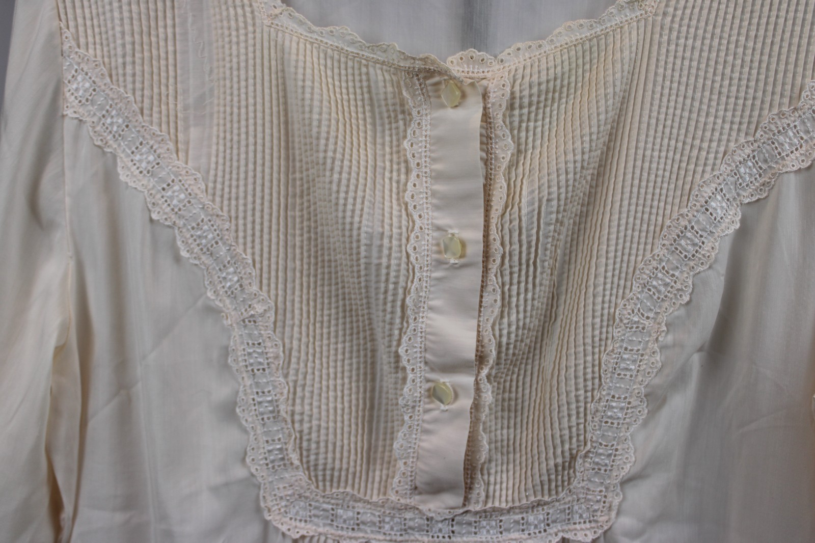 Vintage Pink Long Nightgown Victorian Long Sleeve Sz S Lace Trim, 53” Length