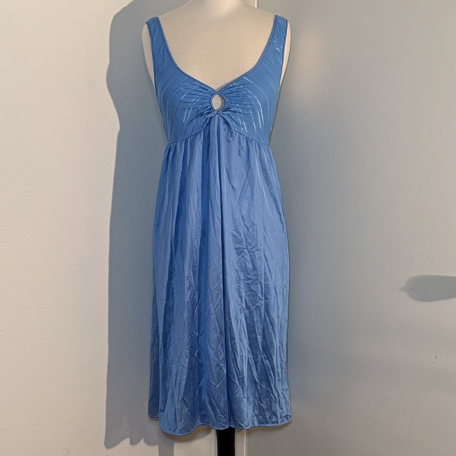 VTG 80’s LORRAINE Blue Satin Nylon Short V Neck Keyhole Nightgown Sleeveless SM