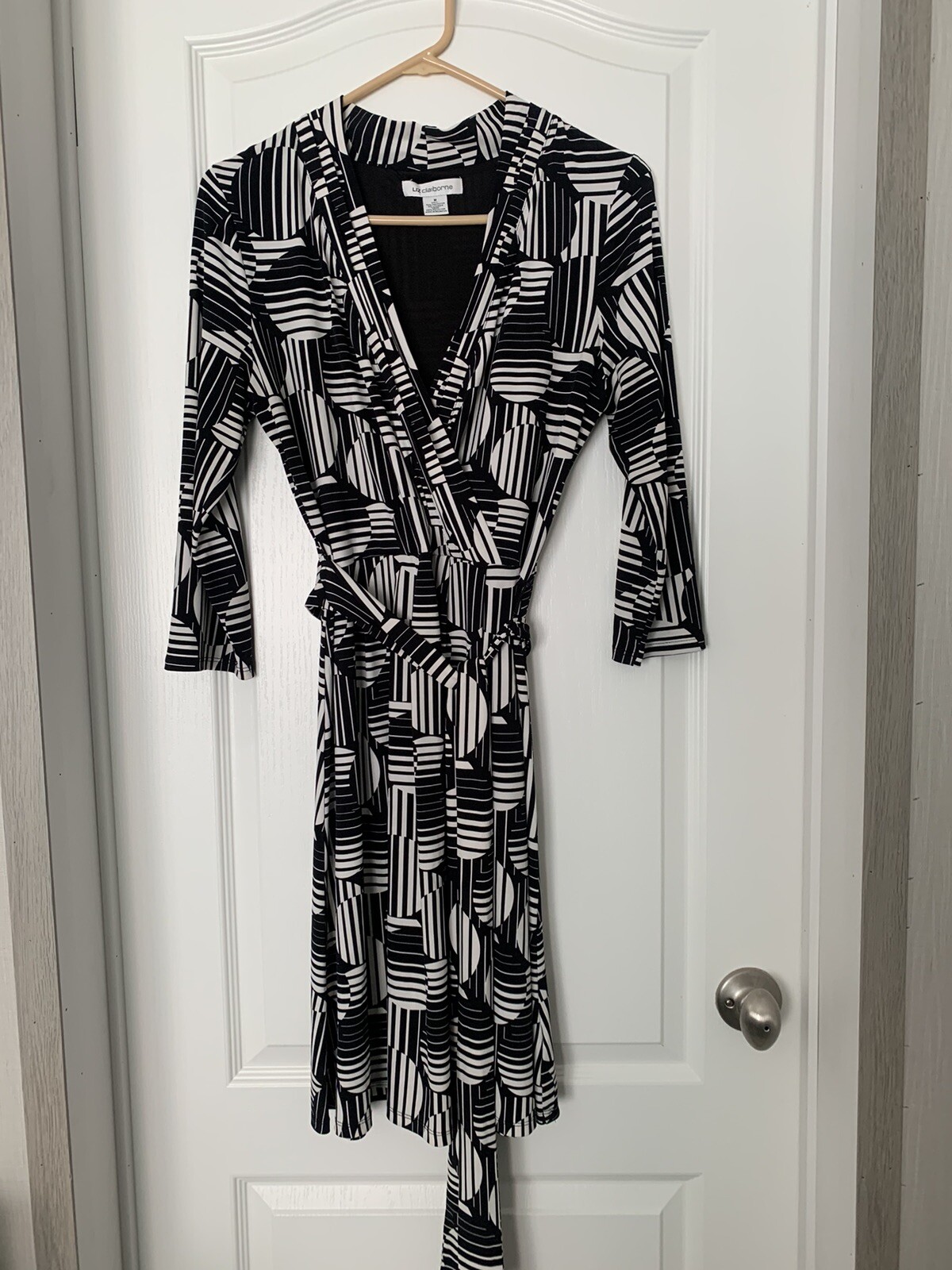 Vintage 1980’s Black Geometric Print Liz Claiborne Belted Dress Size Med B7-6