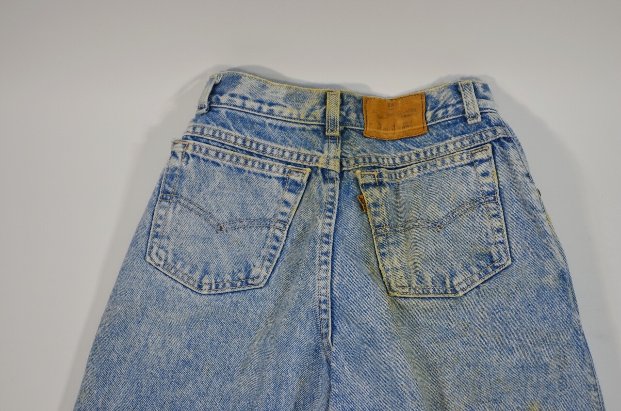 Vintage 80’s Levi’s Women’s Jeans Light Wash Denim Size 9 Made in USA
